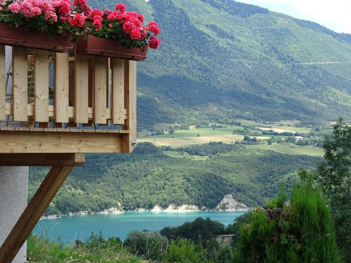Gite De Charme : La Grange Au Lac Azur Treffort  Luaran gambar